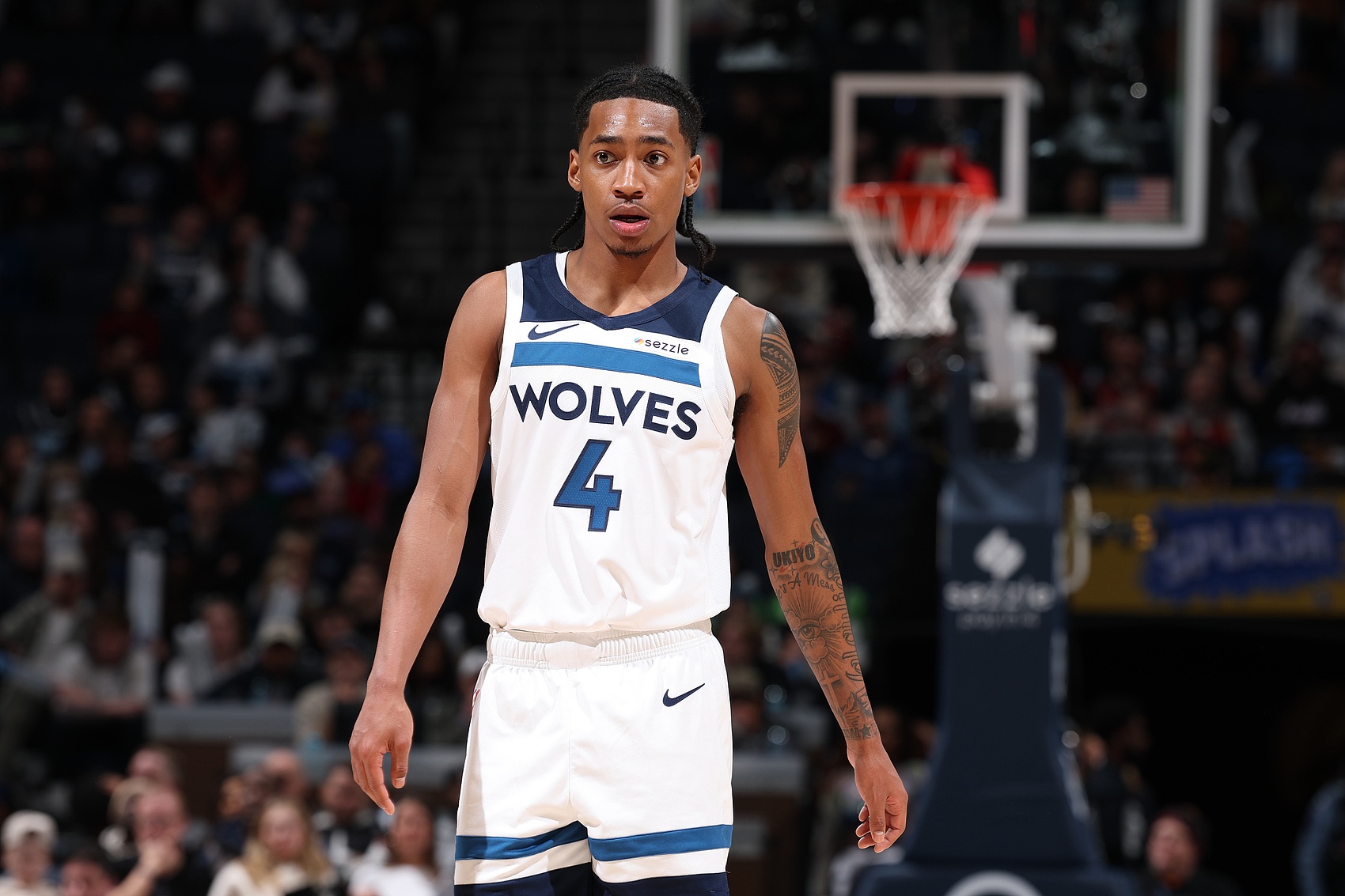 迪林厄姆談控制失誤：得通過仔細(xì)研究錄像來找到失誤的真正原因