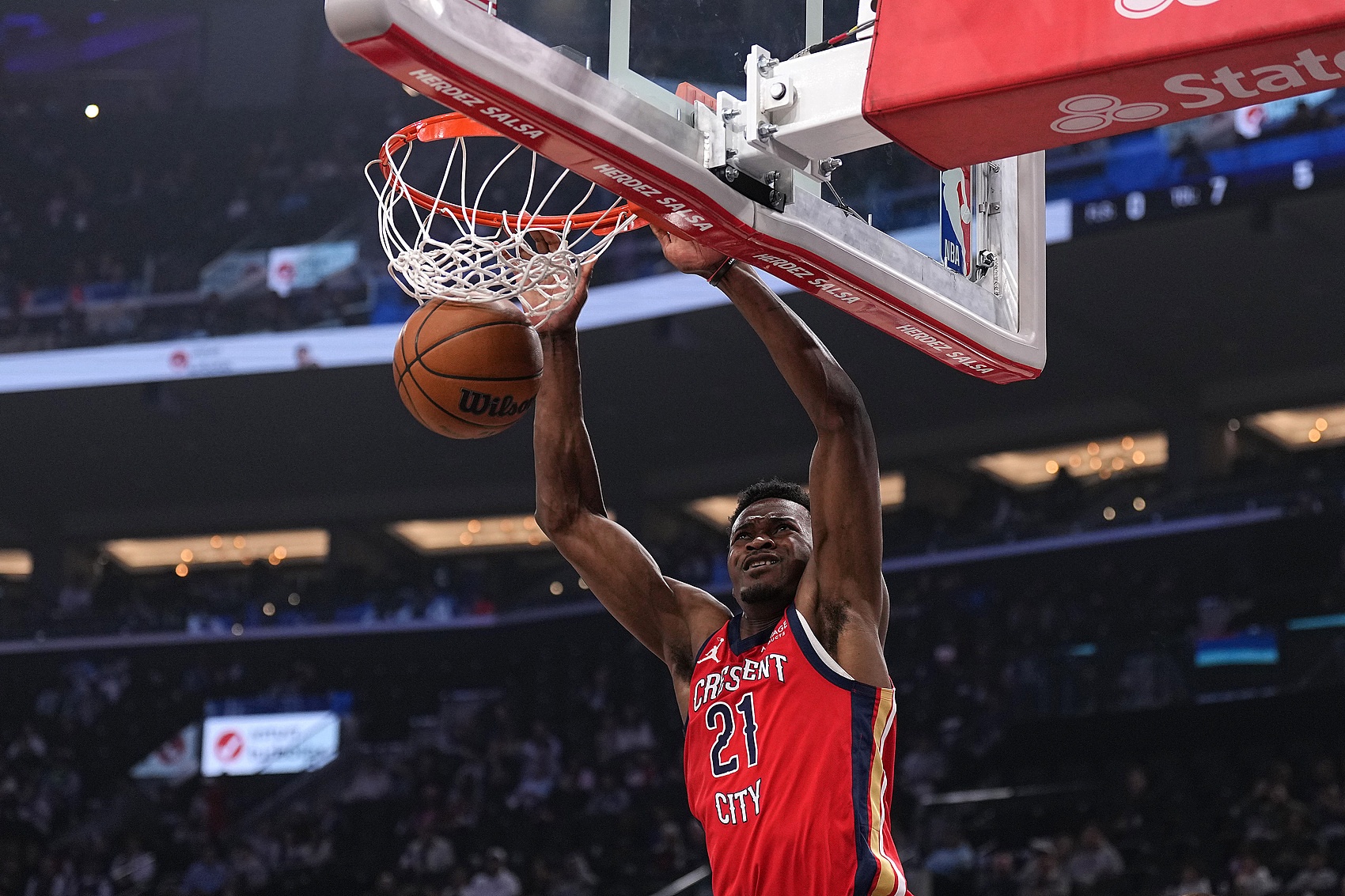 完敗！二年級米西11投僅1中拿到2分8板4帽出現(xiàn)6犯規(guī) 正負(fù)值-16