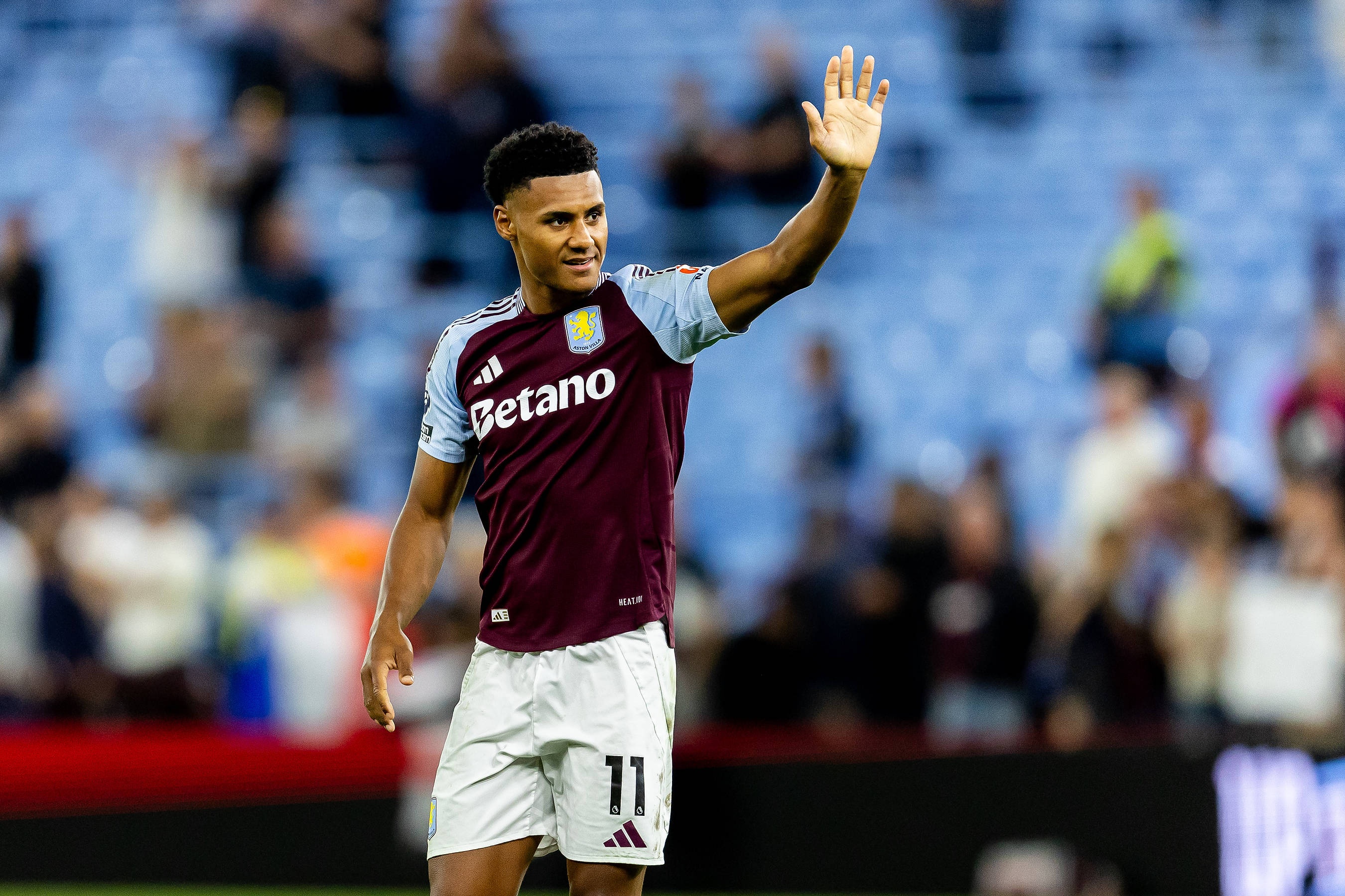 廣撒網(wǎng)??郵報：利物浦詢問沃特金斯情況，球隊探索各種中鋒目標