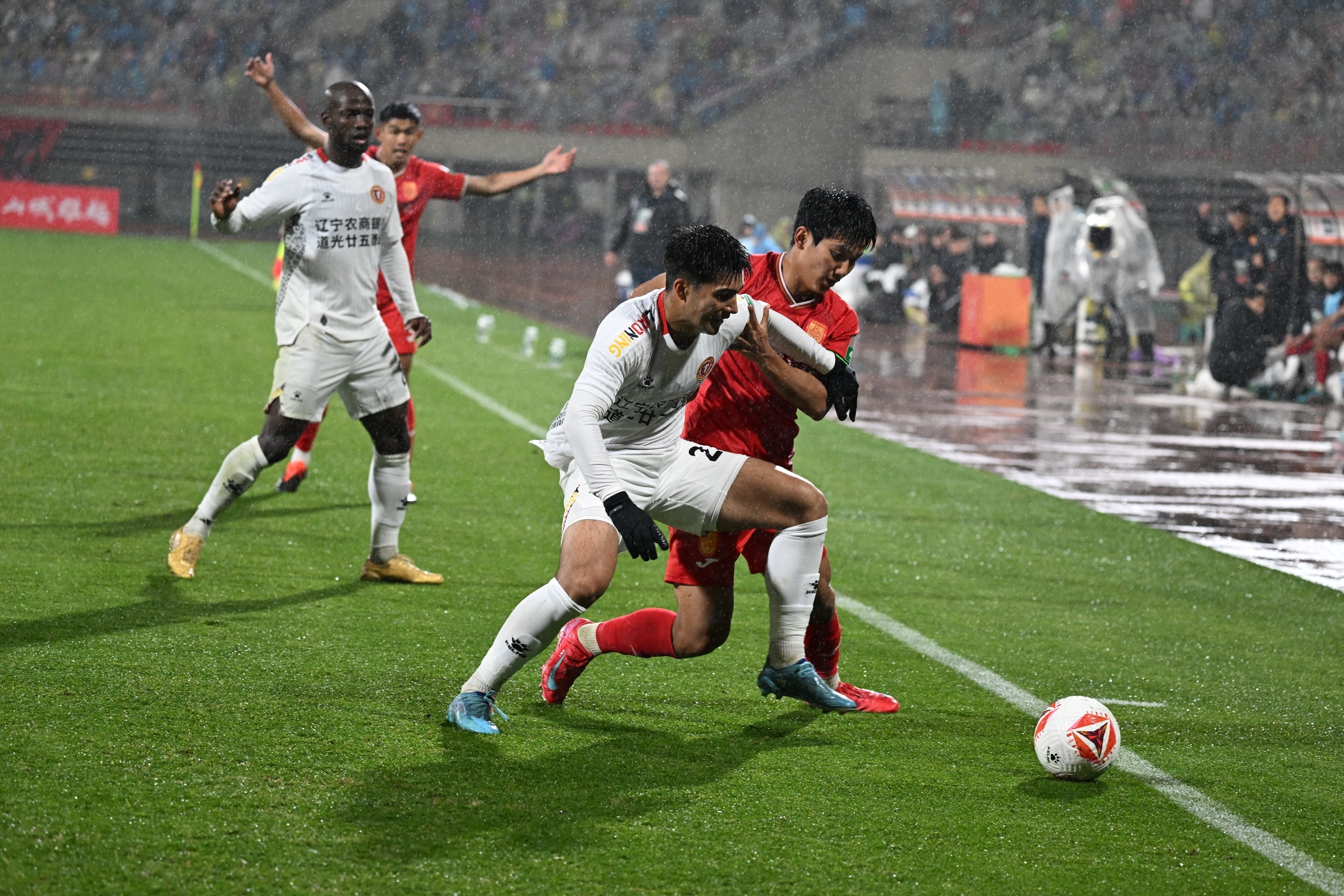 博主：周末的中甲榜首大戰(zhàn)，兩隊獎金基本都加到百萬以上了