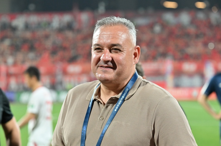 薩爾瓦多談榜首大戰(zhàn)：特別喜歡強(qiáng)強(qiáng)對(duì)話 球隊(duì)本周都在積極備戰(zhàn)