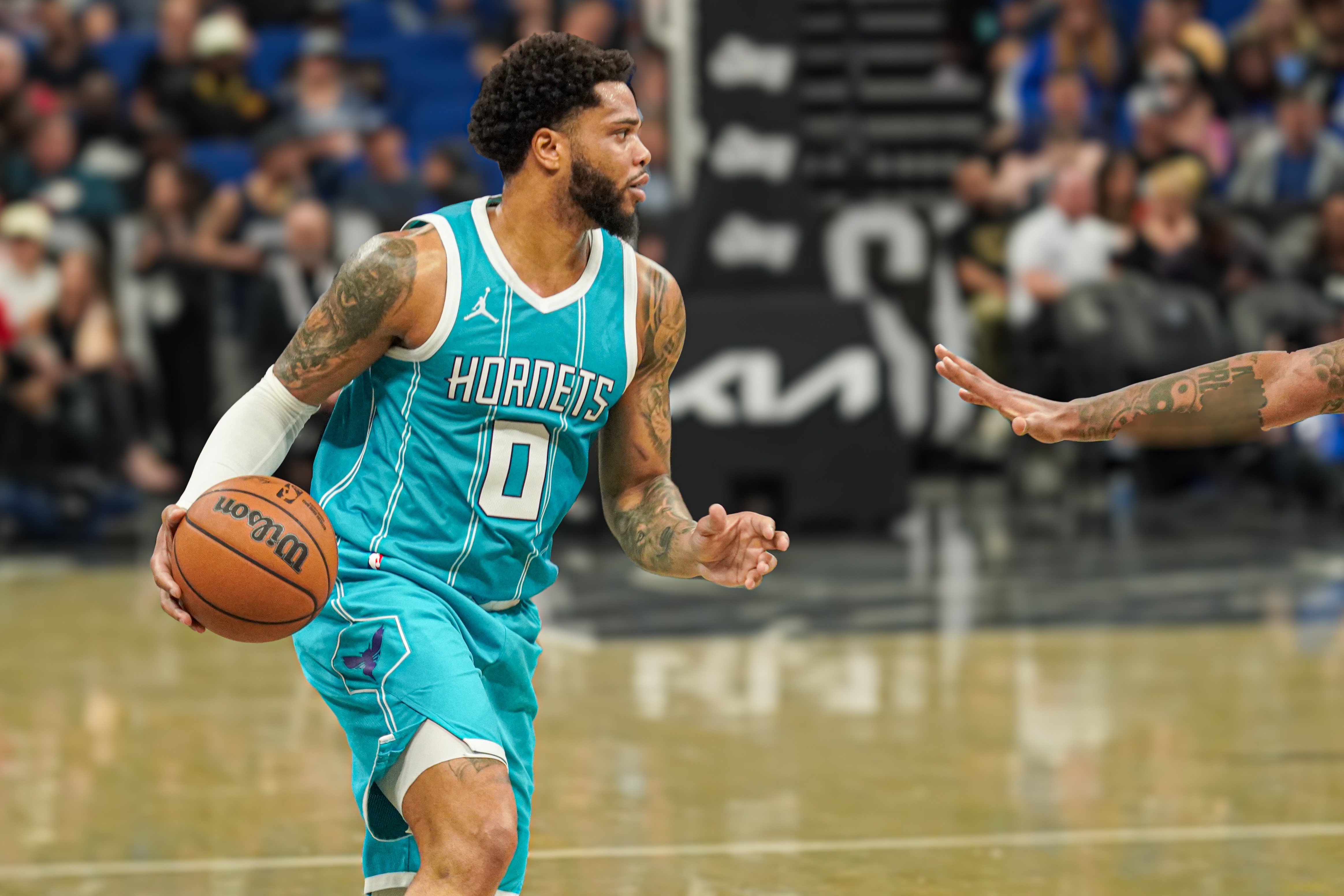 ??近8年一共5個首輪秀簽了資質(zhì)報價 只有小橋一年后簽到大合同