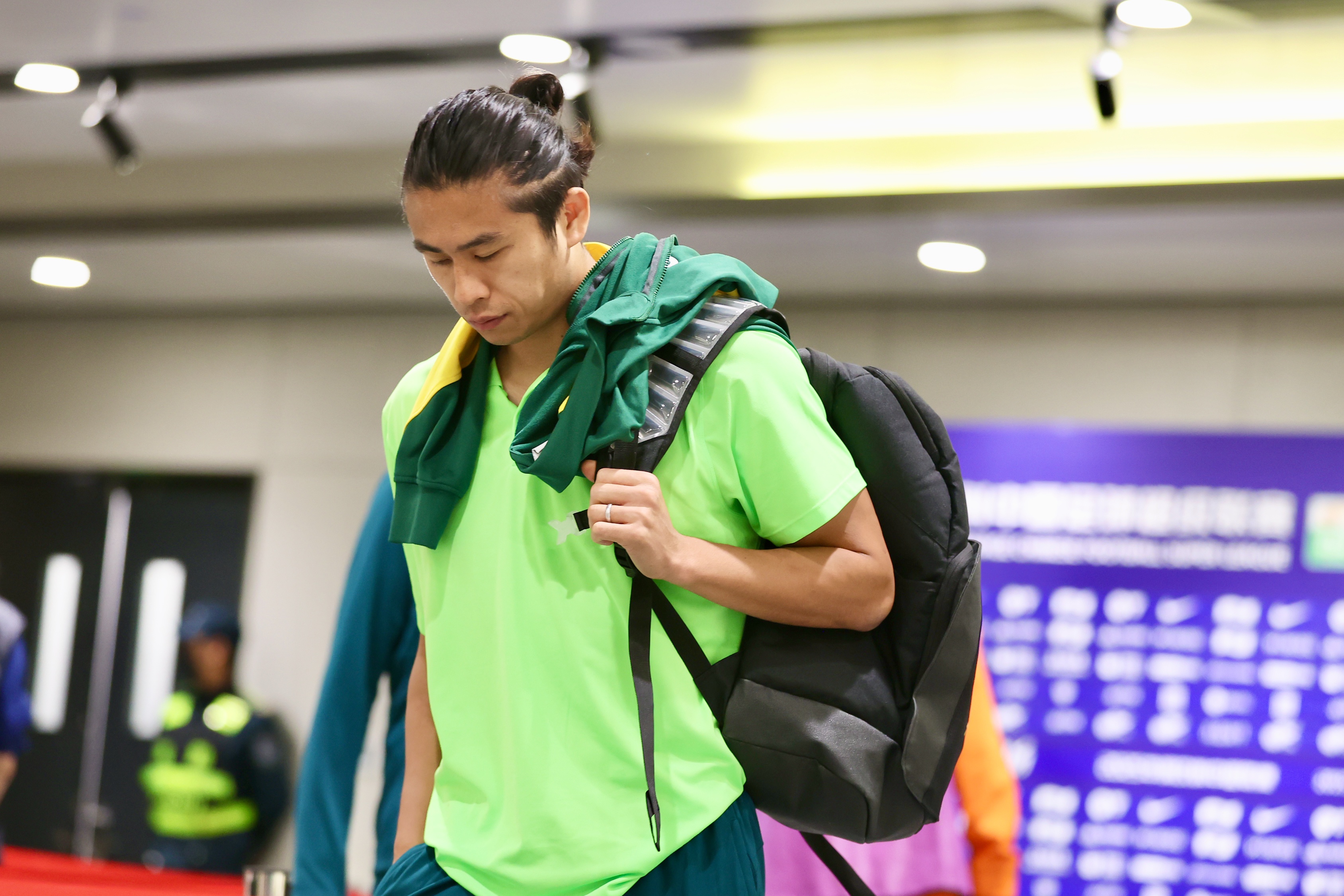 記者談張玉寧：身體疲憊其實(shí)打替補(bǔ)更好 國(guó)安單箭頭時(shí)踢得更均衡