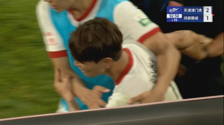 媒體人談中足聯(lián)聲明：還不罰球迷永遠(yuǎn)不許進(jìn)球場？你能警戒誰？