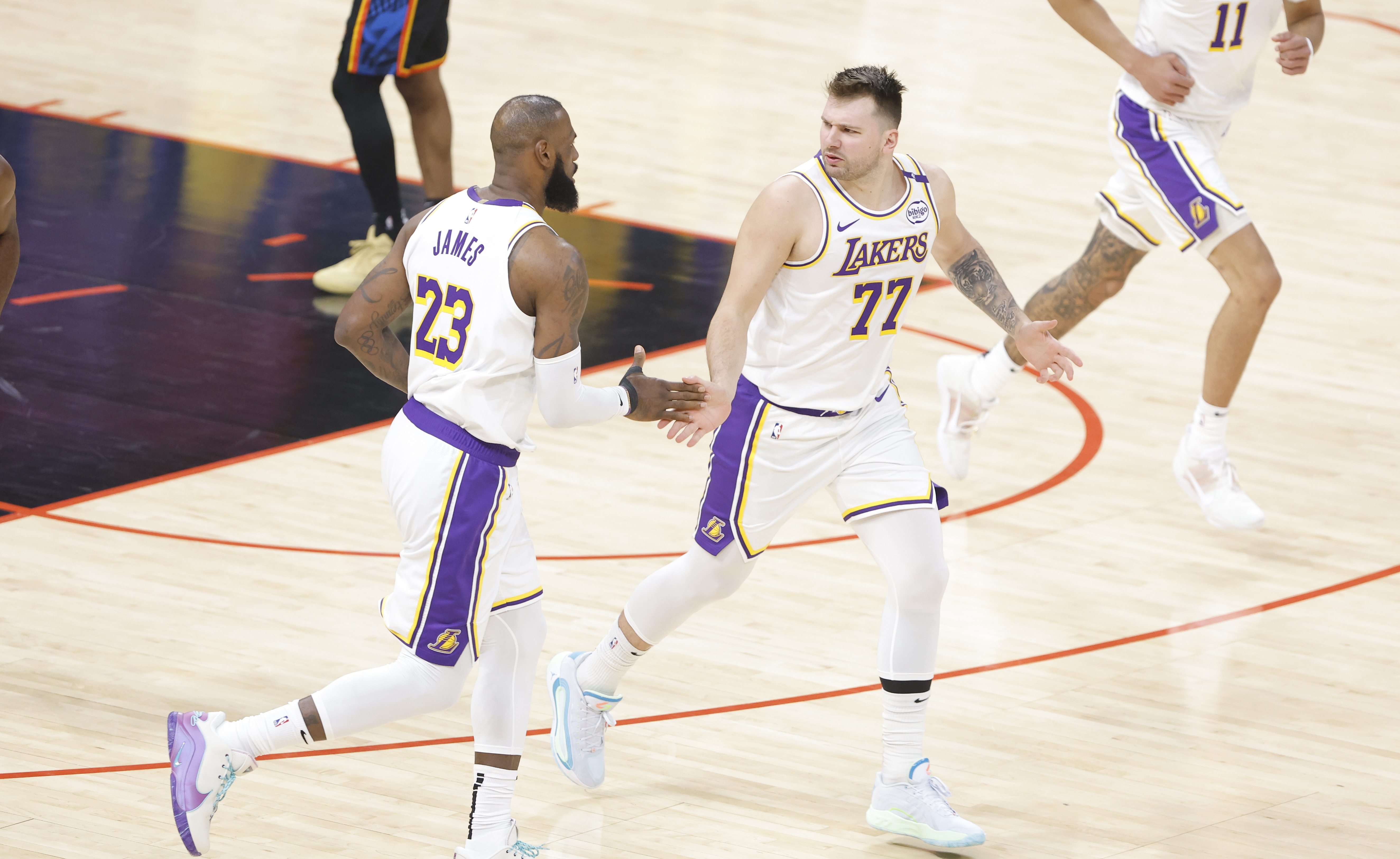 基本定型！湖人拿下斯瑪特后距離硬帽105萬 沒有空間再簽第15人