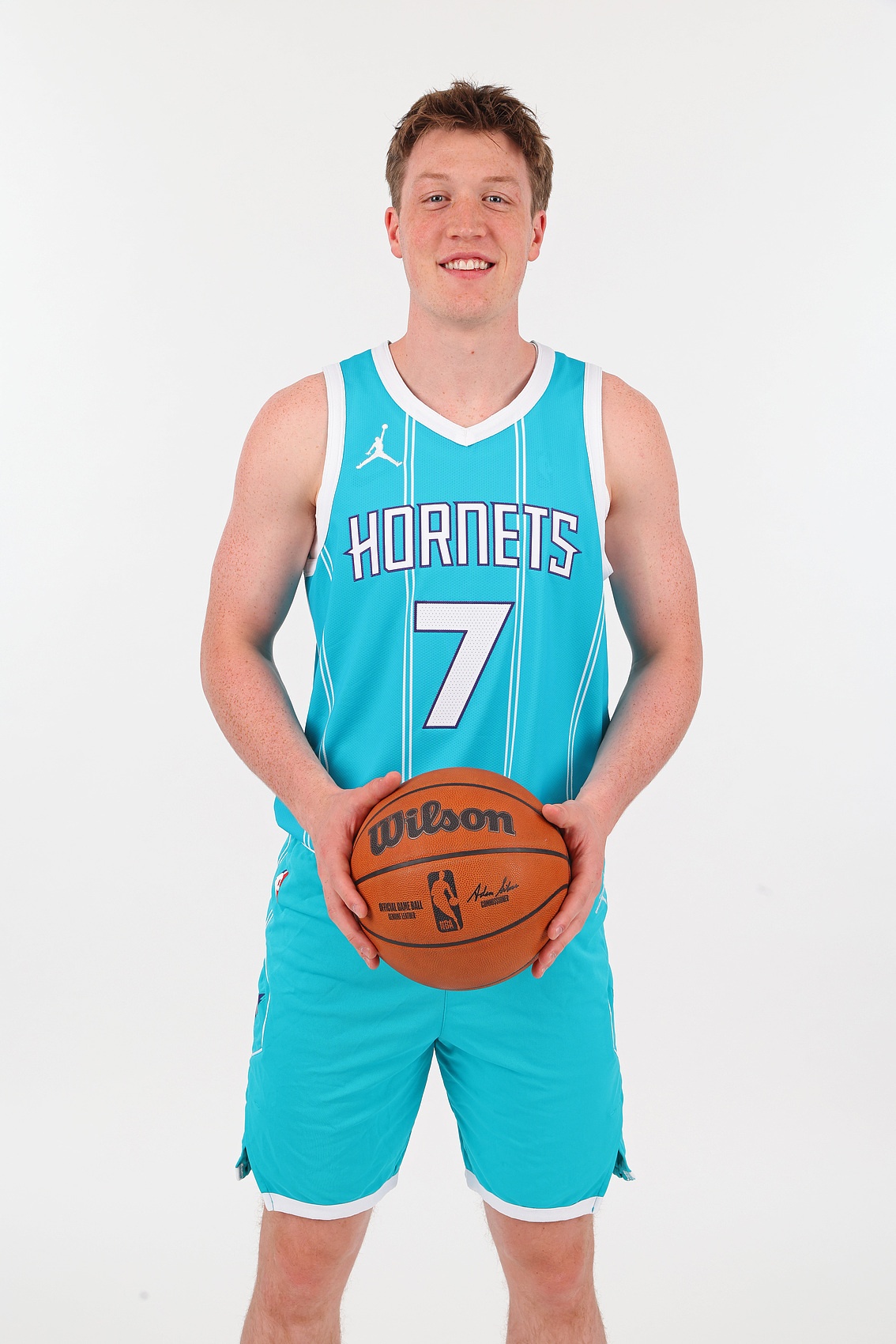 效率需要提高！4號(hào)秀克尼佩爾21中8拿到21分5板2助