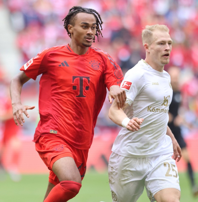 記者：拜仁討論了外租阿薩雷事宜，但球員必須先續(xù)約