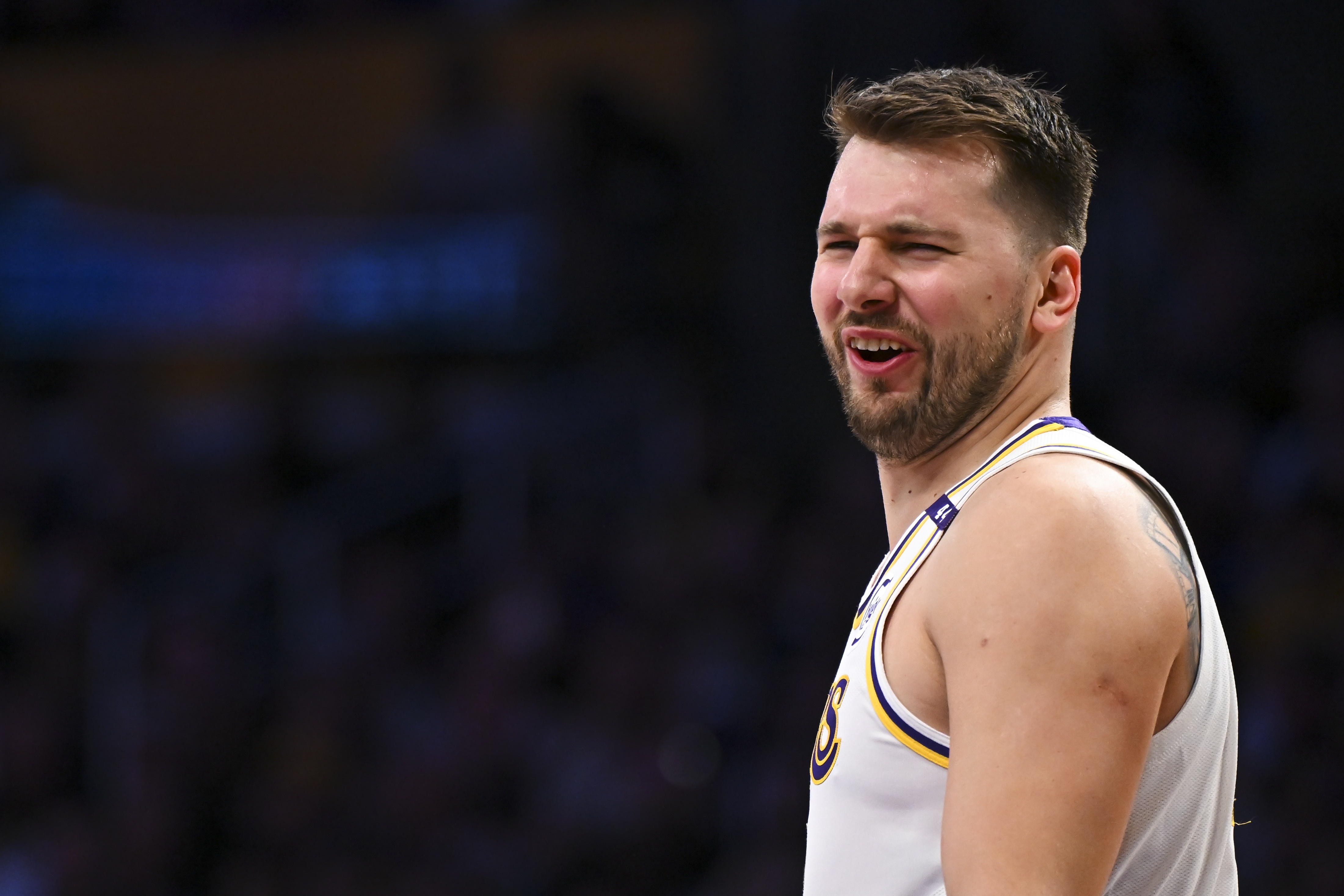 東契奇：小時(shí)候我玩過(guò)很多種運(yùn)動(dòng) 輸?shù)臅r(shí)候很生氣但我沒怎么輸過(guò)