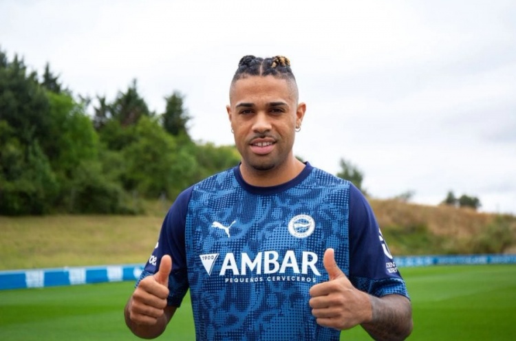 世體：前皇馬前鋒馬里亞諾將正式加盟阿拉維斯，并簽下兩年合同