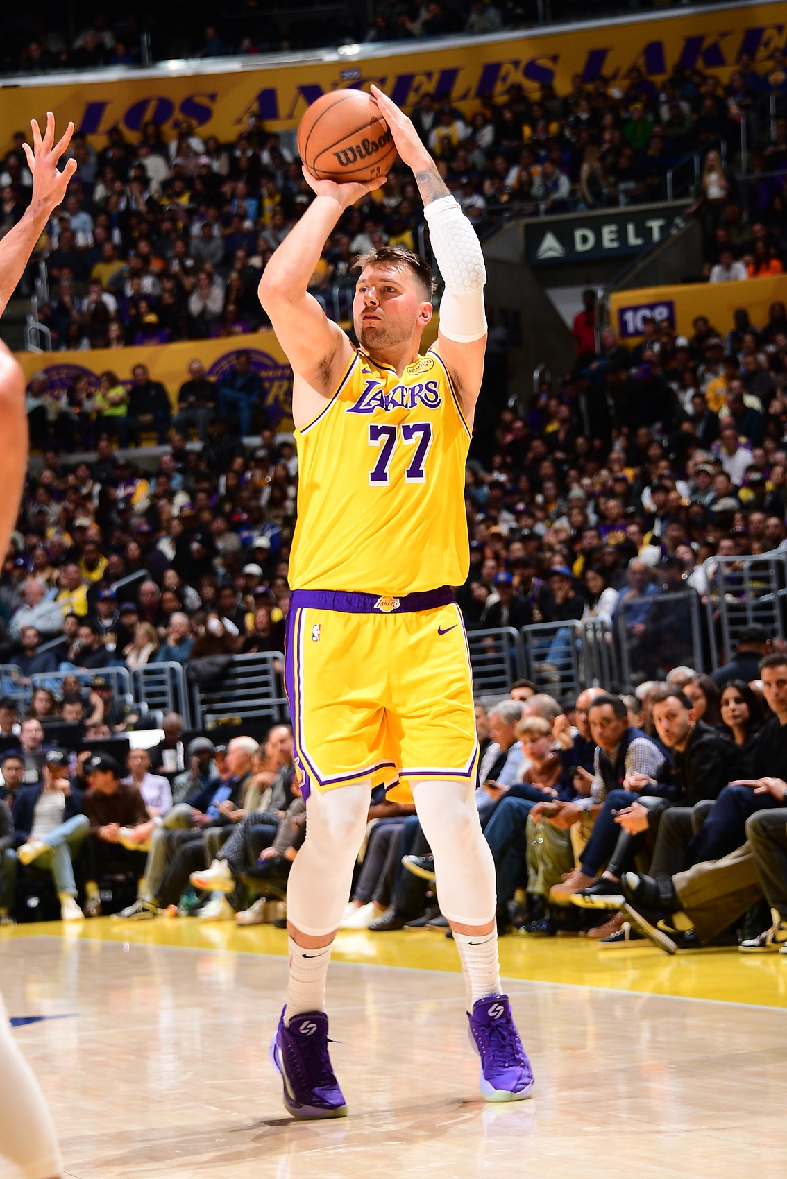 東契奇：從開始為湖人打球那一刻起 我就知道自己想留在這里