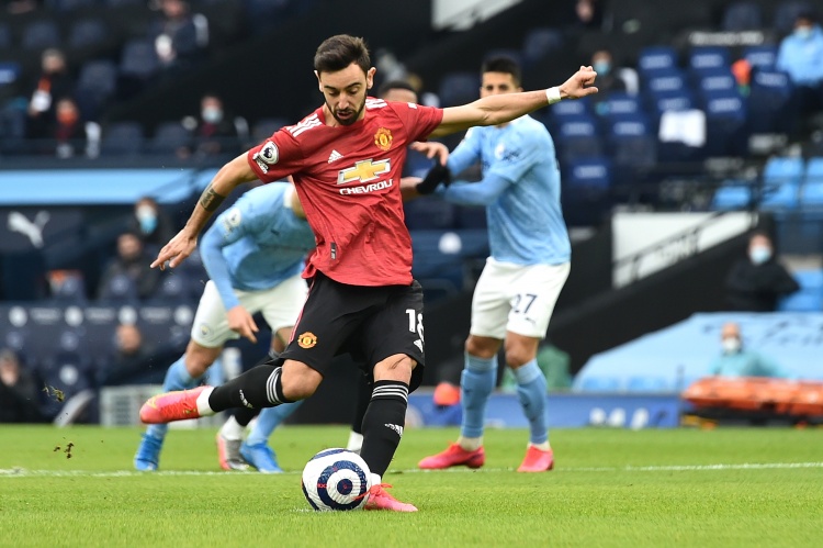 天空體育：勝利嘗試引進(jìn)曼聯(lián)隊長B費未果，球員此前曾拒絕新月