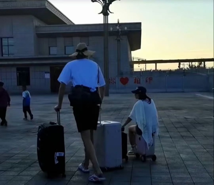 假期結(jié)束??楊瀚森結(jié)束新疆旅行 將赴美參加8月11日開始的短訓營