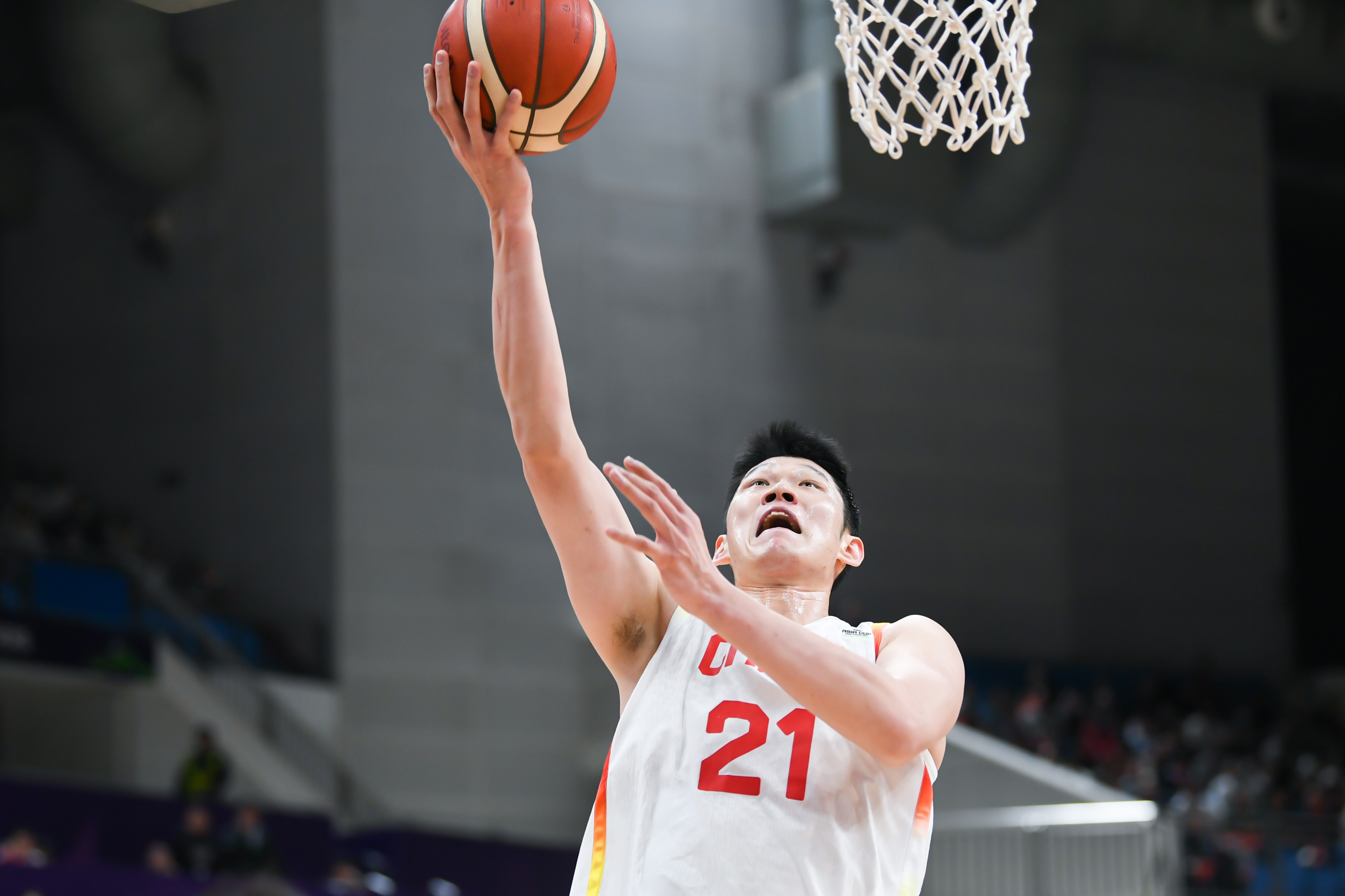 媒體人：半場(chǎng)領(lǐng)先10分留對(duì)手反超的幻想空間 我們最大問(wèn)題在防守