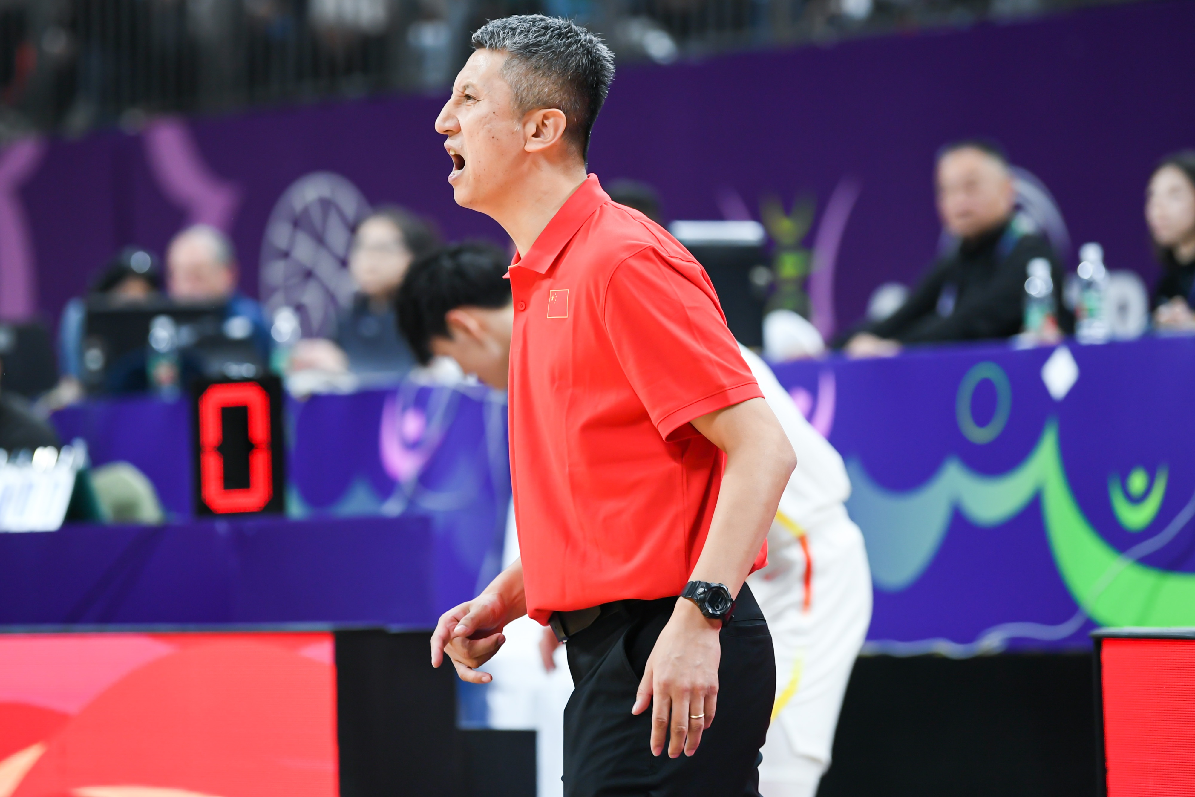 媒體人：中國隊(duì)把擋拆當(dāng)飯吃不寒磣 接下來就要靠高質(zhì)量擋拆威脅