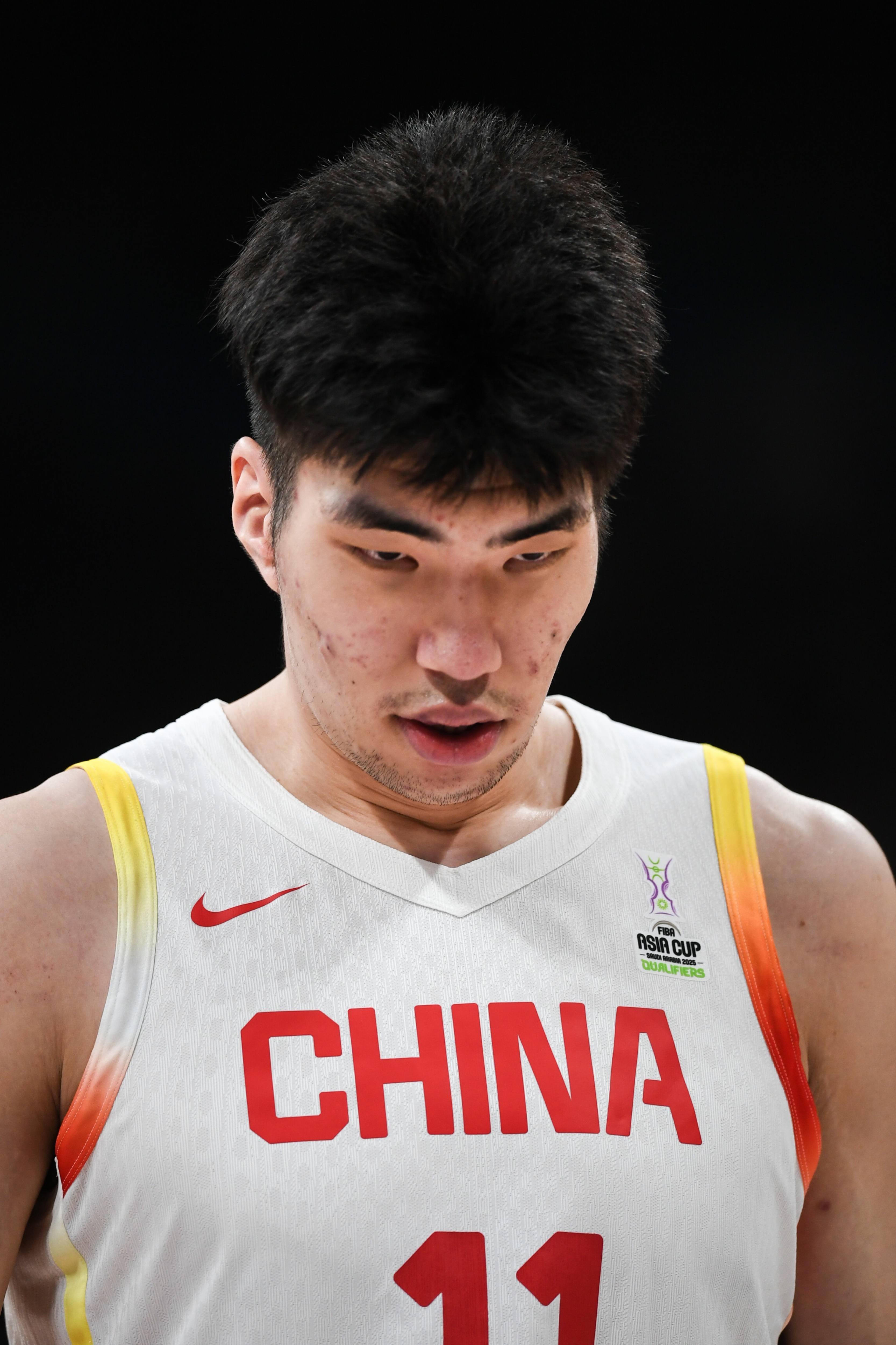 媒體人：余嘉豪內(nèi)八字腳導(dǎo)致運動速率偏慢 很難完全擺脫防守