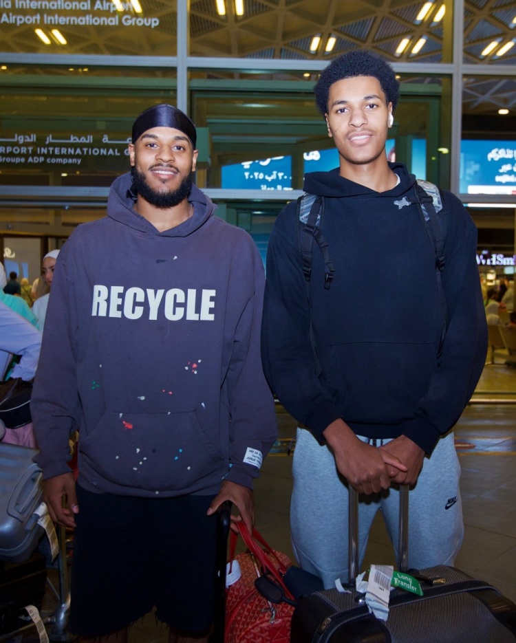 奧拉朱旺大兒子和二兒子