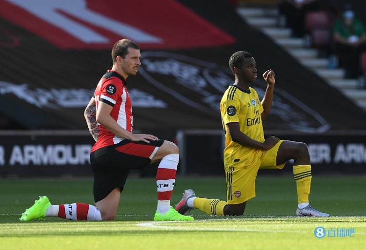 電訊報(bào)：英超新賽季繼續(xù)保留跪地儀式，是唯一保留該儀式的聯(lián)賽