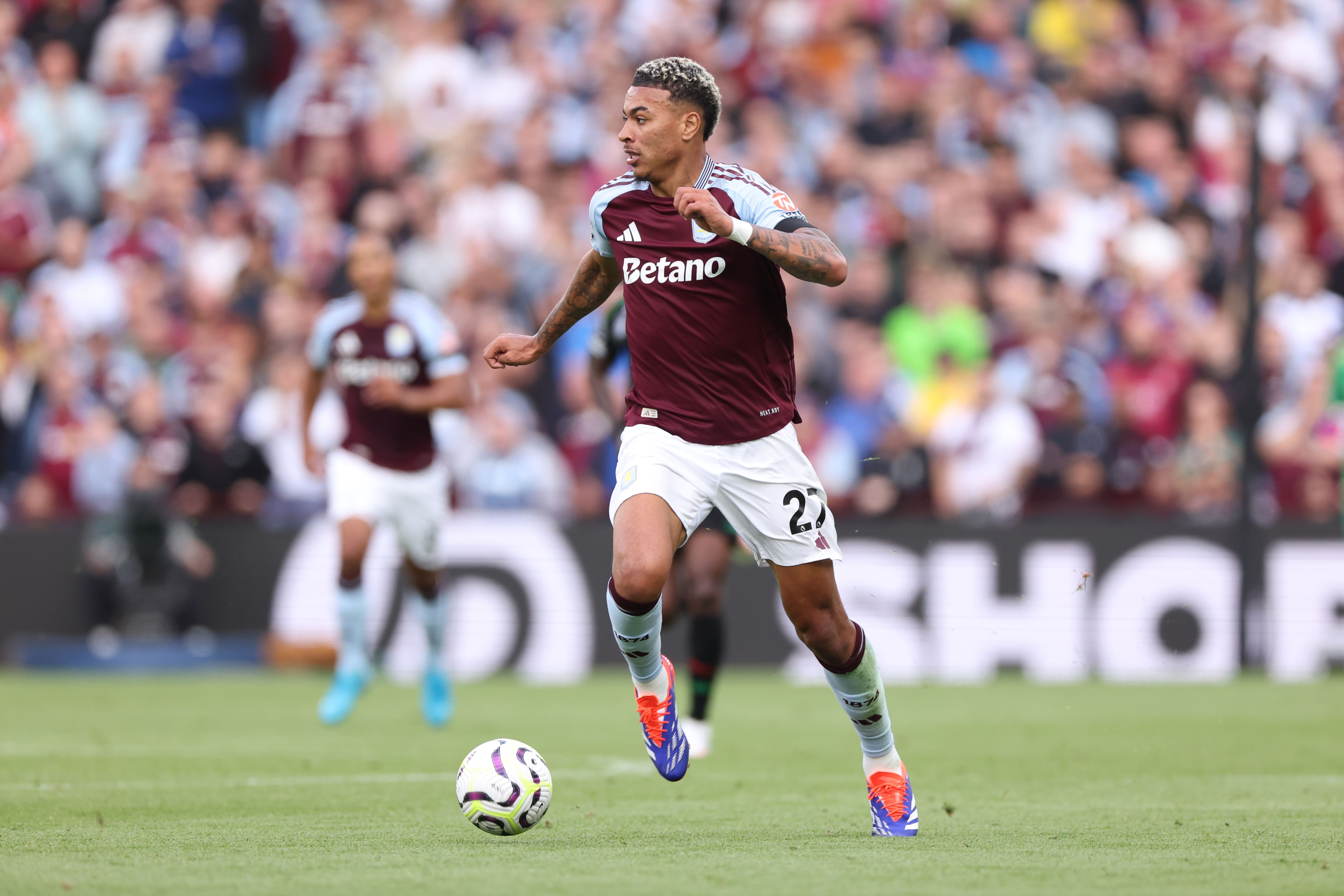 郵報：摩根-羅杰斯有望趕上8月16日維拉對陣紐卡的英超首輪比賽