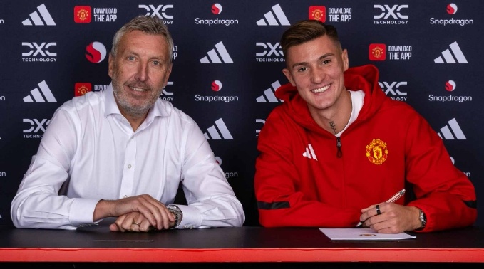 每體：巴薩原本想26年簽塞斯科接班萊萬(wàn)，結(jié)果被曼聯(lián)捷足先登