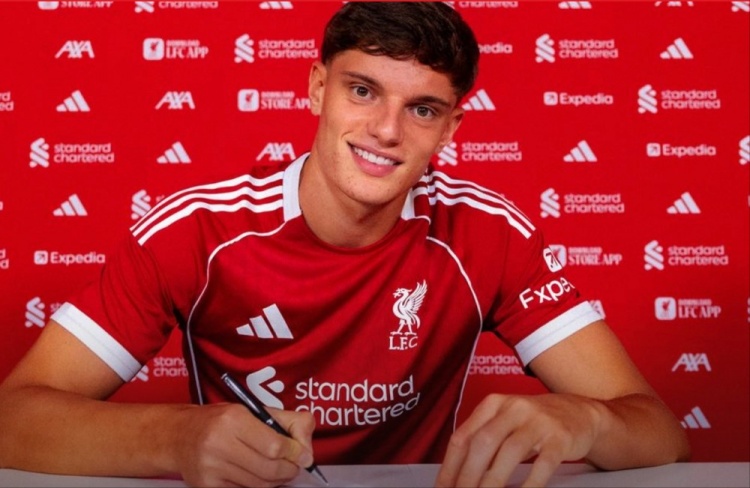 萊奧尼：非常榮幸加盟利物浦，今晚主場(chǎng)觀看揭幕戰(zhàn)然后開啟新征程