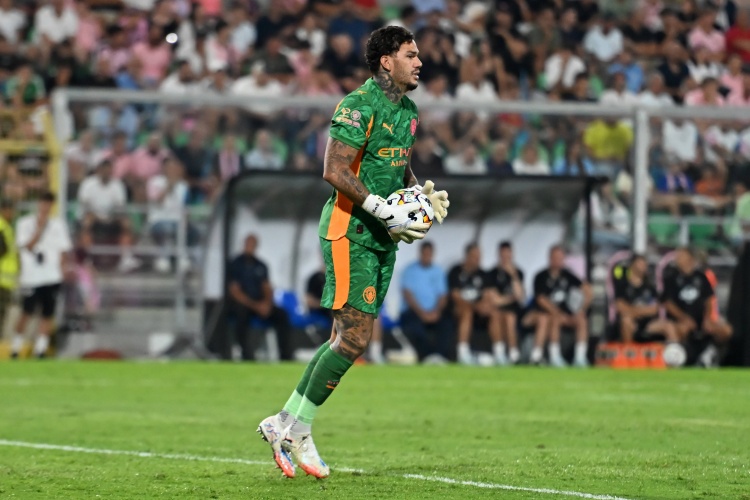 德天空：加拉塔薩雷與曼城已開始就埃德森進(jìn)行談判，并且進(jìn)展積極