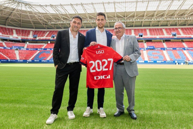 奧薩蘇納主帥：皇馬的戰(zhàn)術(shù)或許會變，他們球員的個人能力才是關(guān)鍵