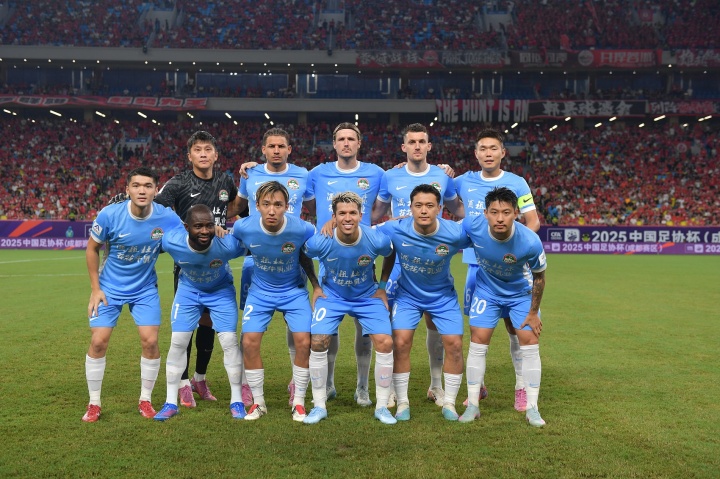 記者：足協(xié)杯這個(gè)半?yún)^(qū)有申花蓉城泰山海港，河南突圍估計(jì)沒人想到