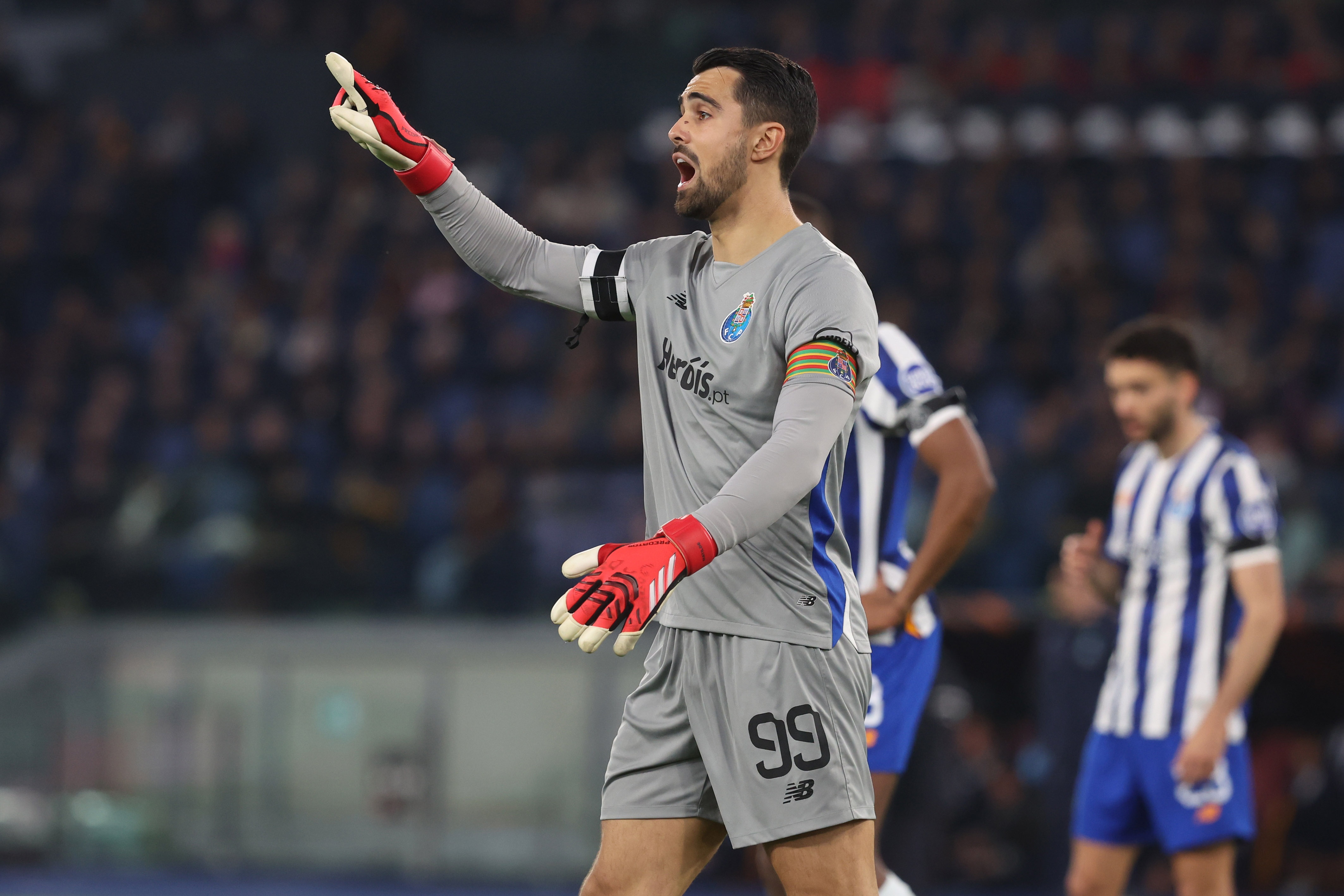 德天空：加拉塔薩雷報(bào)價(jià)2000萬(wàn)歐+附加條款求購(gòu)迪奧戈-科斯塔