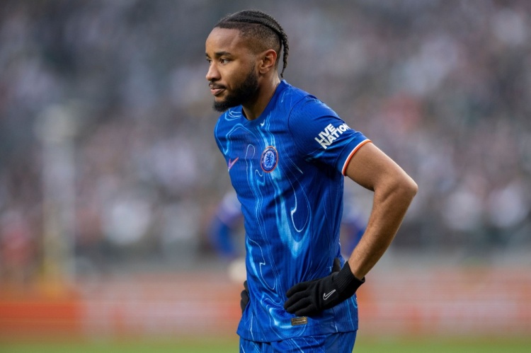 記者：拜仁還在談恩昆庫的轉(zhuǎn)會(huì)，他不走切爾西就無法簽下西蒙斯