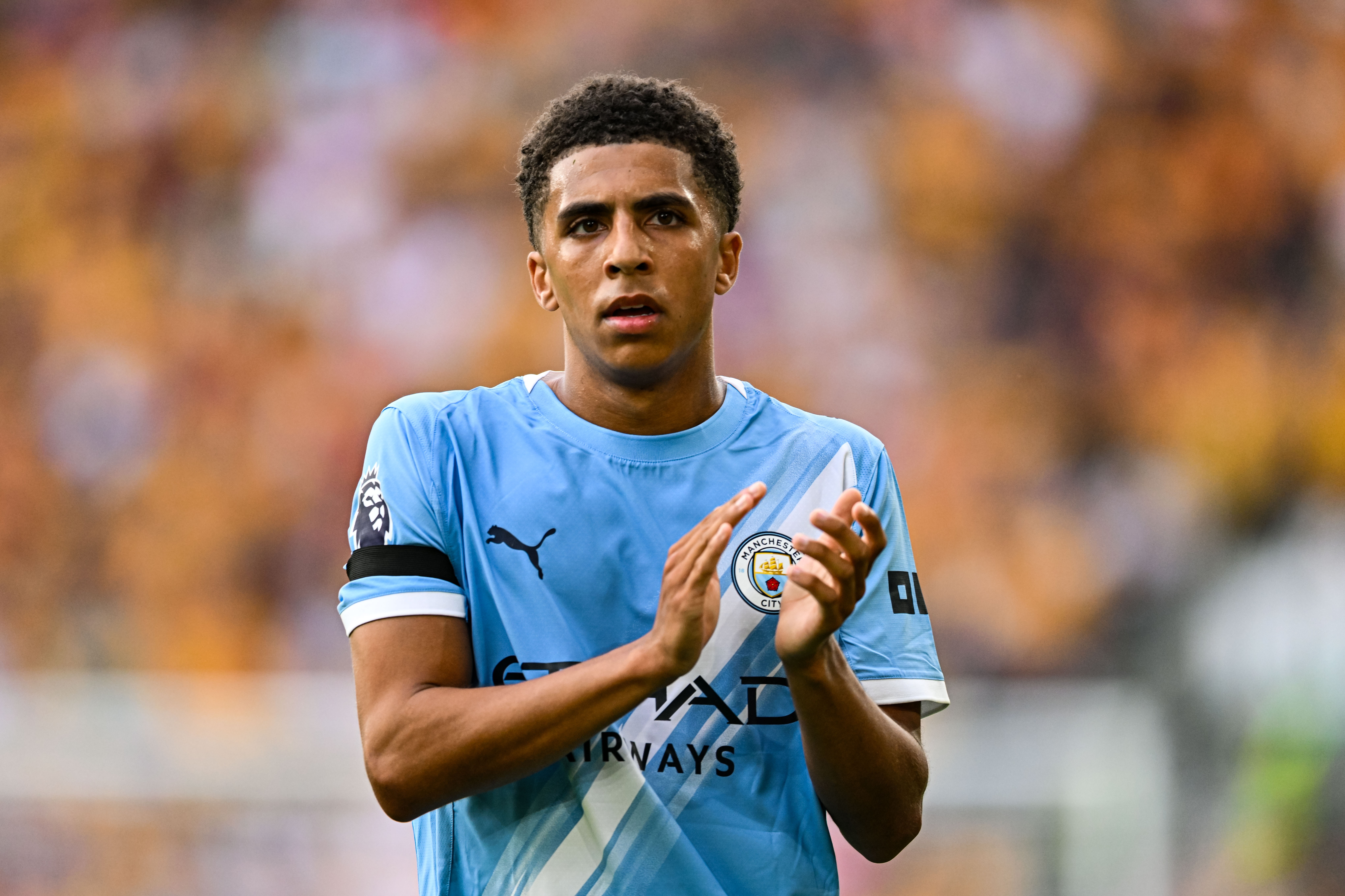 劉易斯：我位置獨特之處在于能兼顧中場和邊衛(wèi) 今年全隊都更饑渴