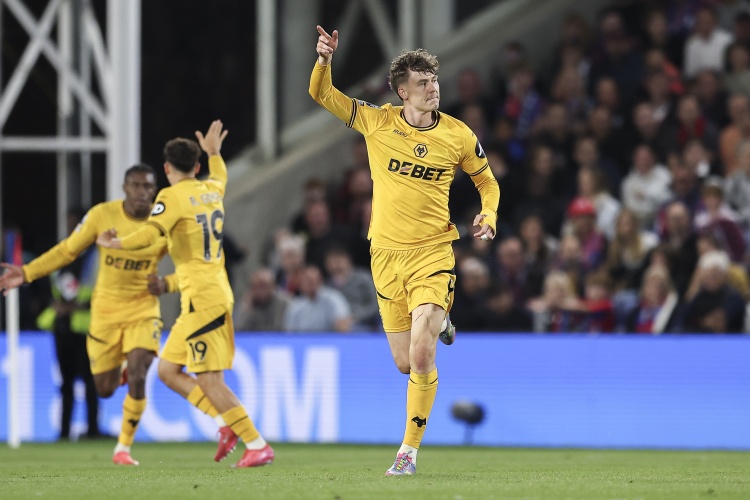 英媒：拉爾森明確表示希望加盟紐卡 狼隊(duì)關(guān)注亨克前鋒阿洛科達(dá)爾