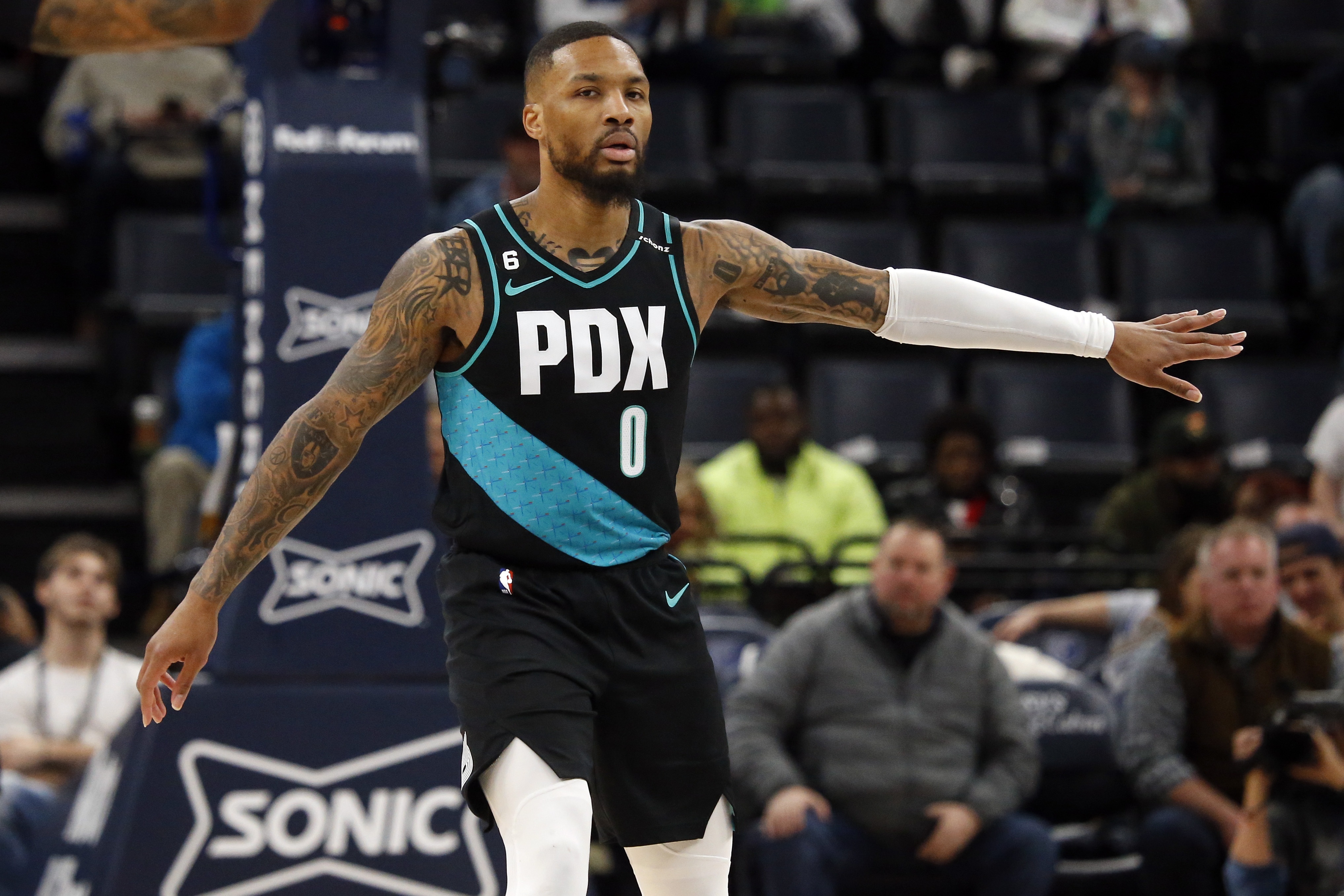 杰弗森：利拉德無全明星隊友年年季后賽 他力壓克萊&魔獸成75大