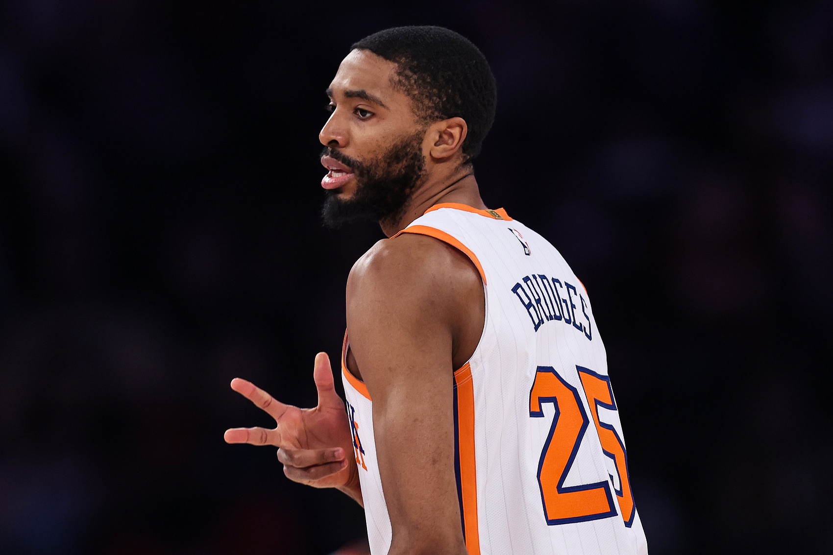 鐵人！祝尼克斯球星米卡爾-布里奇斯29歲生日快樂(lè)！生涯至今全勤