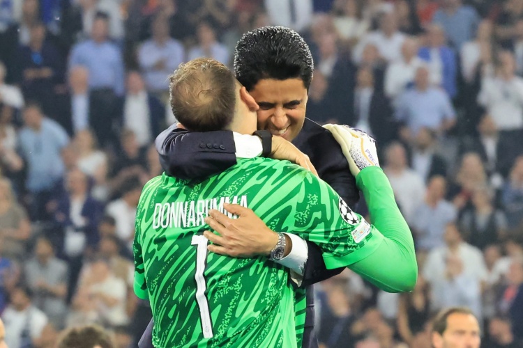 天空：多納魯馬與納賽爾動情告別，其離隊標志著銀河戰(zhàn)艦時代結(jié)束