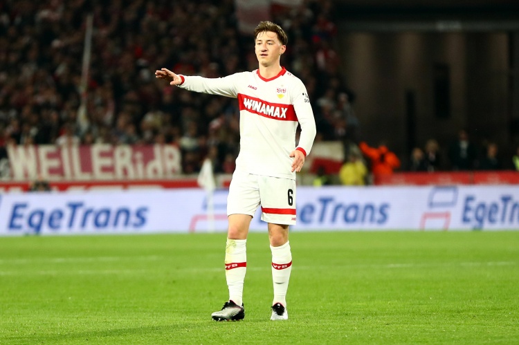 國(guó)米皇馬曼聯(lián)有意！羅馬諾：目前尚無(wú)報(bào)價(jià)，斯蒂勒預(yù)計(jì)今夏留隊(duì)