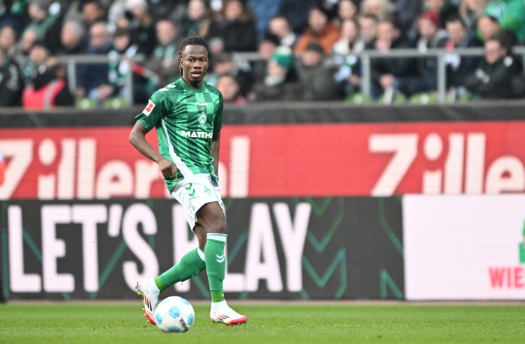 天空體育：雷克瑟姆即將租借簽下曼城后衛(wèi)卡博雷，球員正接受體檢