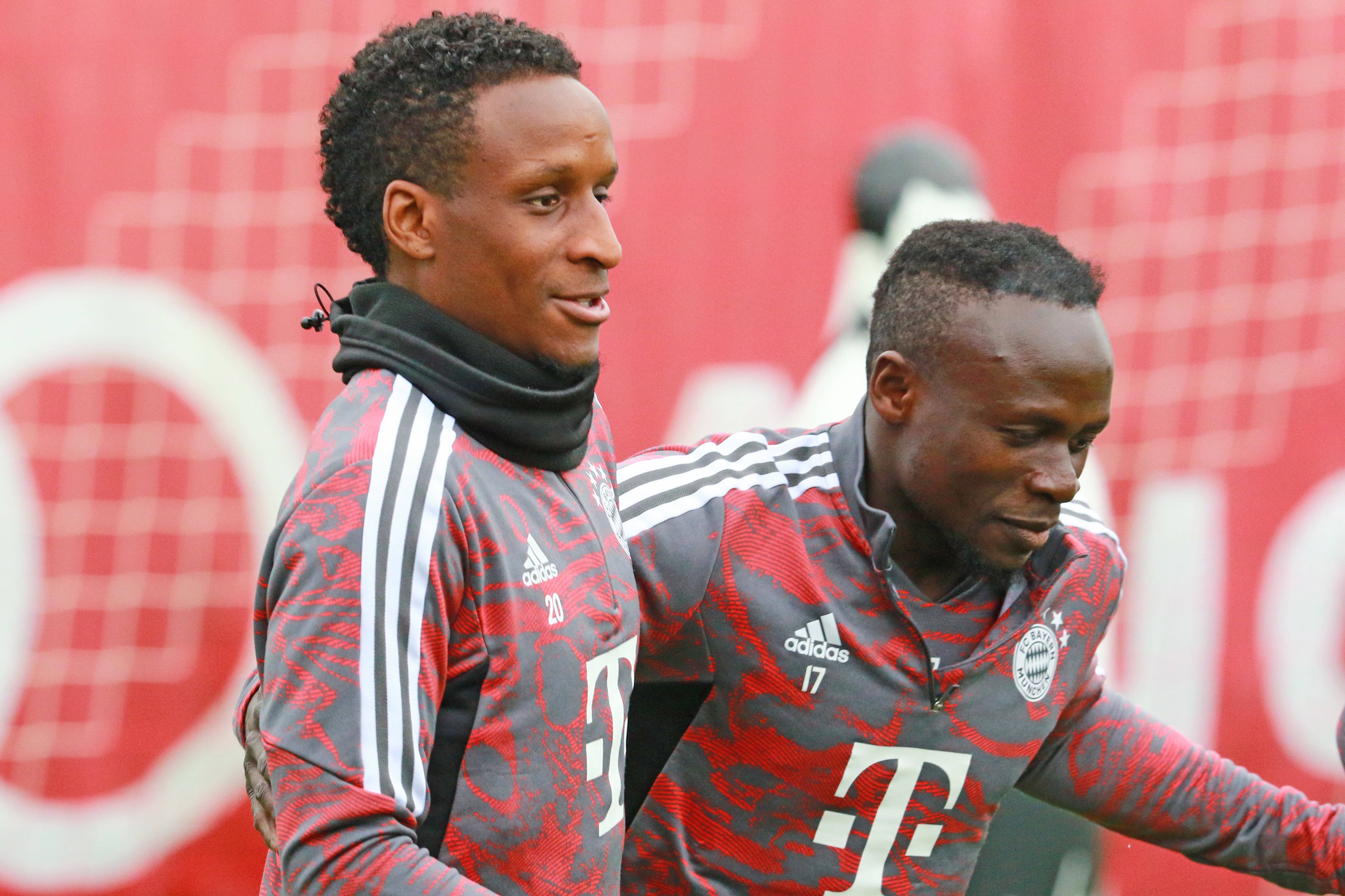 啊這？杰克遜是拜仁隊史塞內(nèi)加爾第3人，前兩人分別是馬內(nèi)和薩爾