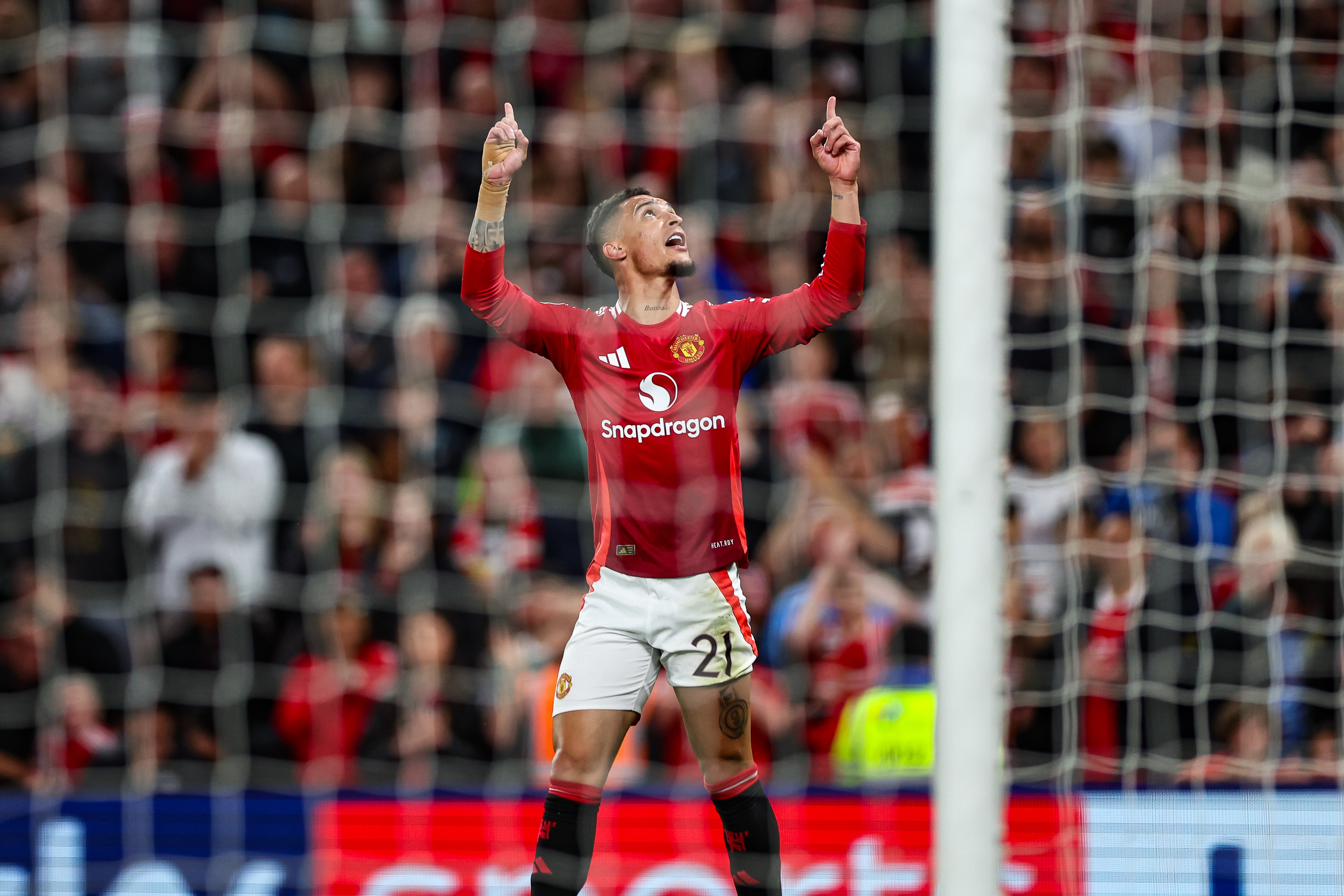 記者：曼聯(lián)不需要向安東尼支付任何補償，來結(jié)清他剩余的合同