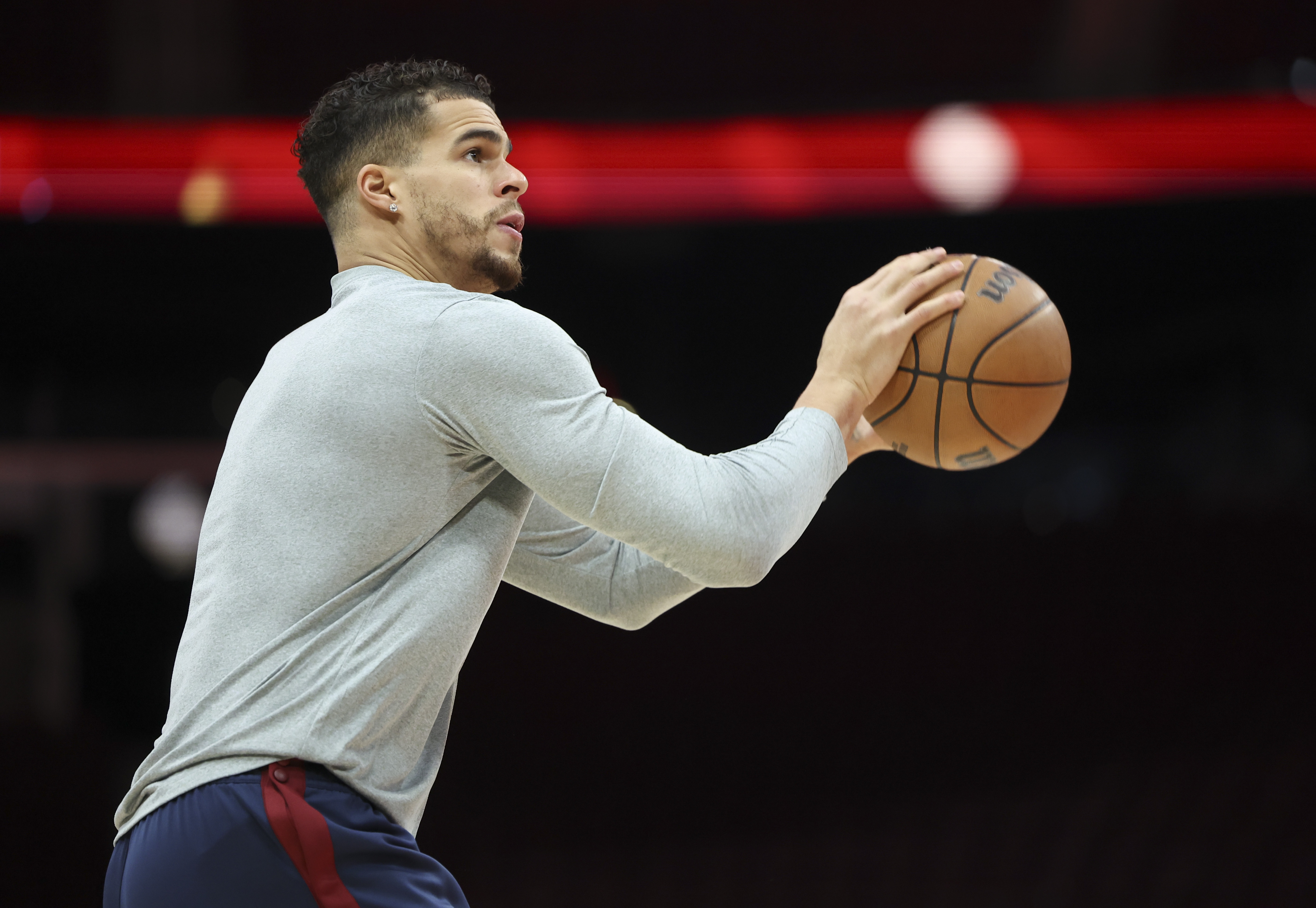 小波特：我曾是同齡人中的佼佼者 若無背傷打球?qū)ξ叶韵喈?dāng)輕松