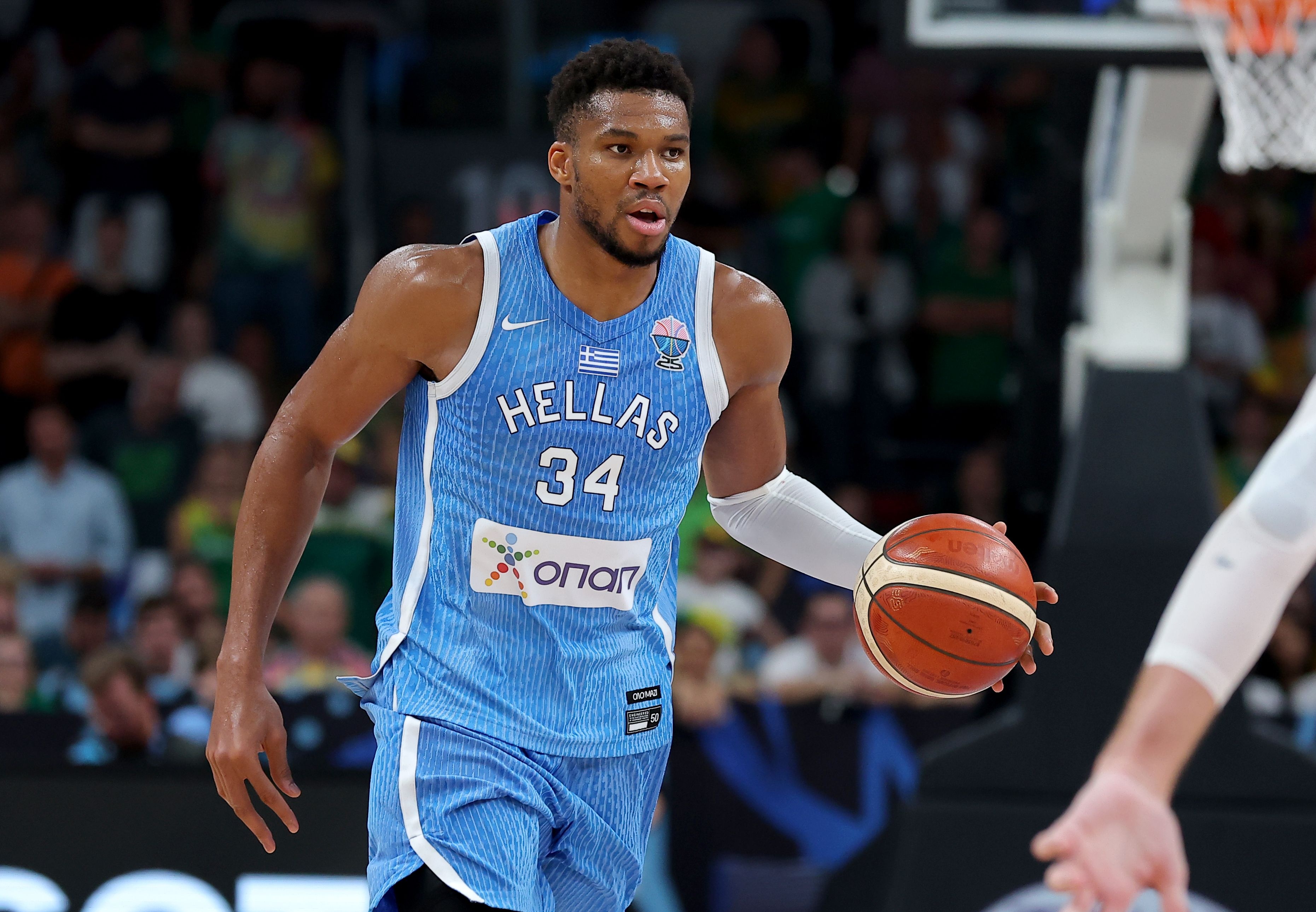 無緣決賽！字母哥本屆歐錦賽共出戰(zhàn)6場 場均攬26.8分9.5板3.8助