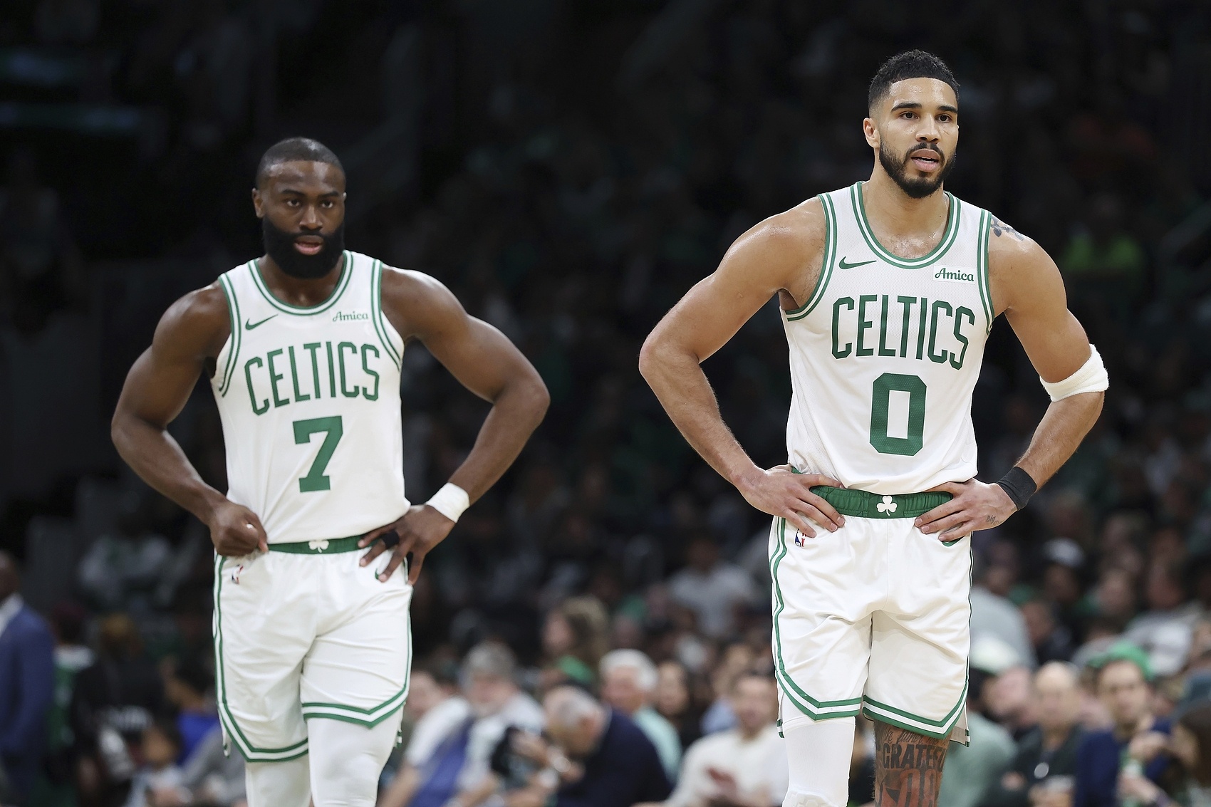 杰倫-布朗：塔圖姆受傷讓球隊(duì)有點(diǎn)低迷 但我們的未來依舊值得期待