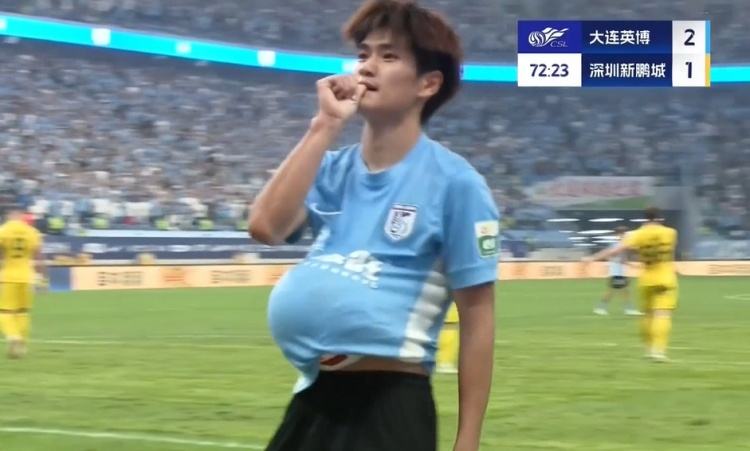 慶祝動(dòng)作有何特殊含義？劉祝潤(rùn)笑答：我老婆懷孕了