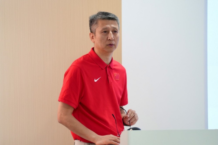 官方：籃協(xié)召開(kāi)了家男籃亞洲杯參賽總結(jié)會(huì) 客觀復(fù)盤亞洲杯表現(xiàn)
