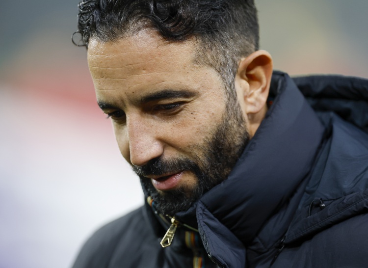 危！郵報：曼聯(lián)眾將對阿莫林的體系失去信心 B費對自己的位置不滿