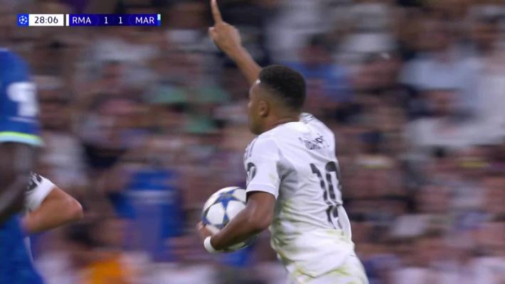 十人逆轉(zhuǎn)！皇馬2-1馬賽取歐冠開門紅 姆巴佩雙響卡瓦哈爾頂牛染紅