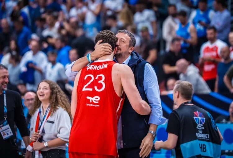 什么小火龍？申京已經(jīng)是MVP水平！