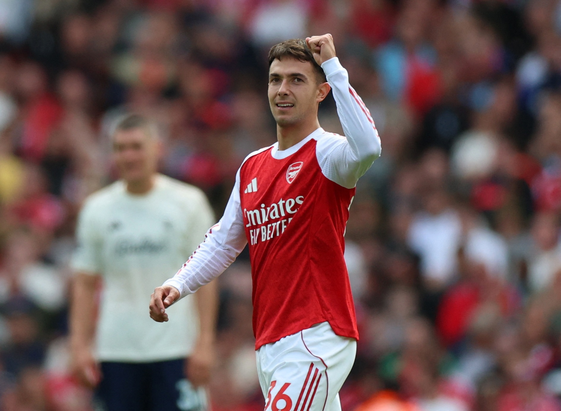 蘇維門迪：歐冠開(kāi)局拿到3分很重要 頭破仍戰(zhàn)斗的約克雷斯是頭野獸