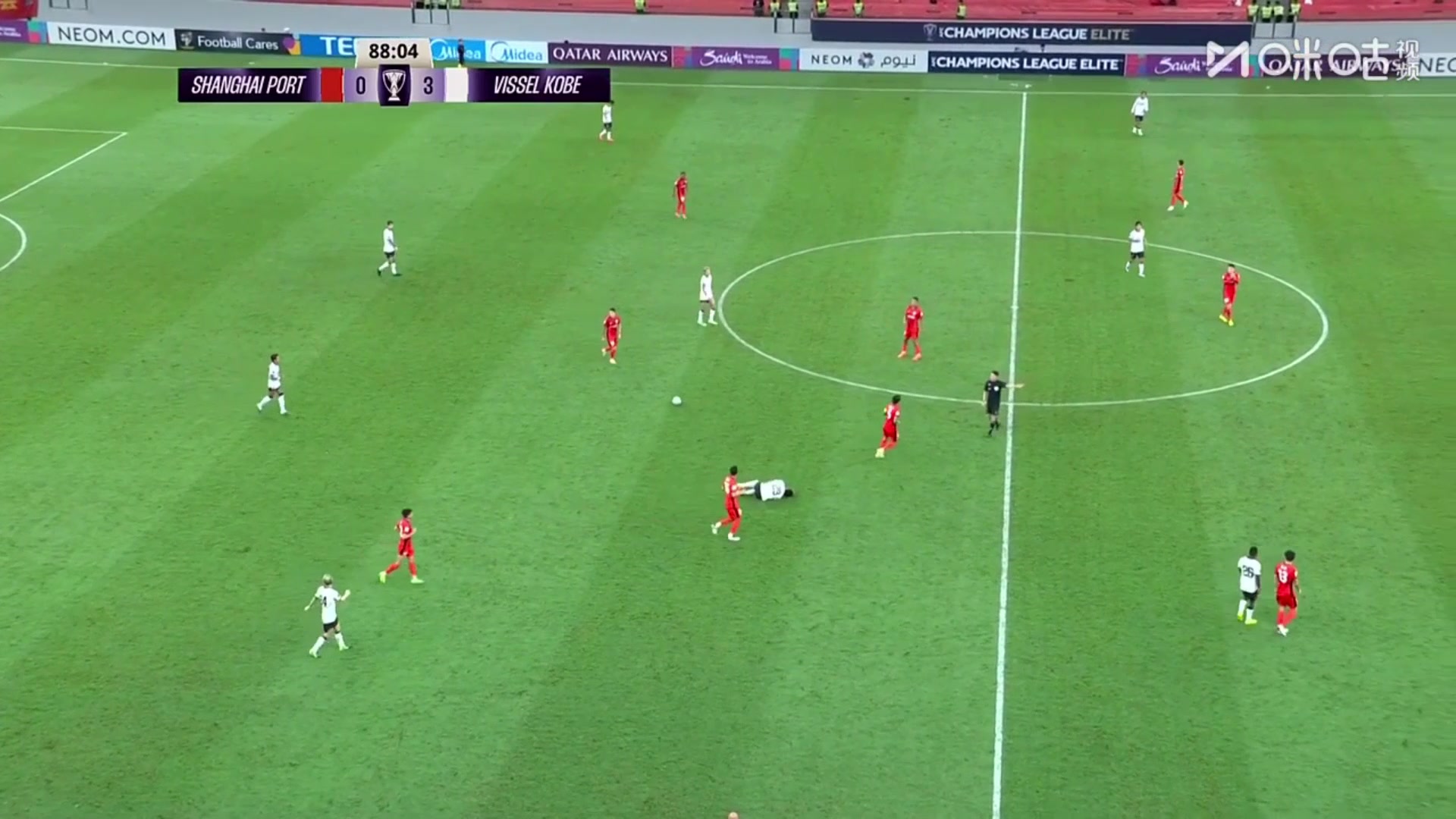 太狠了！比賽尾聲階段，張琳芃40秒內(nèi)連續(xù)踢翻對(duì)手+背后剪刀腳