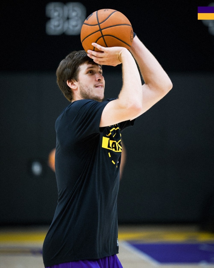 期待新賽季！湖人官方曬里夫斯訓練照：休賽期的磨練