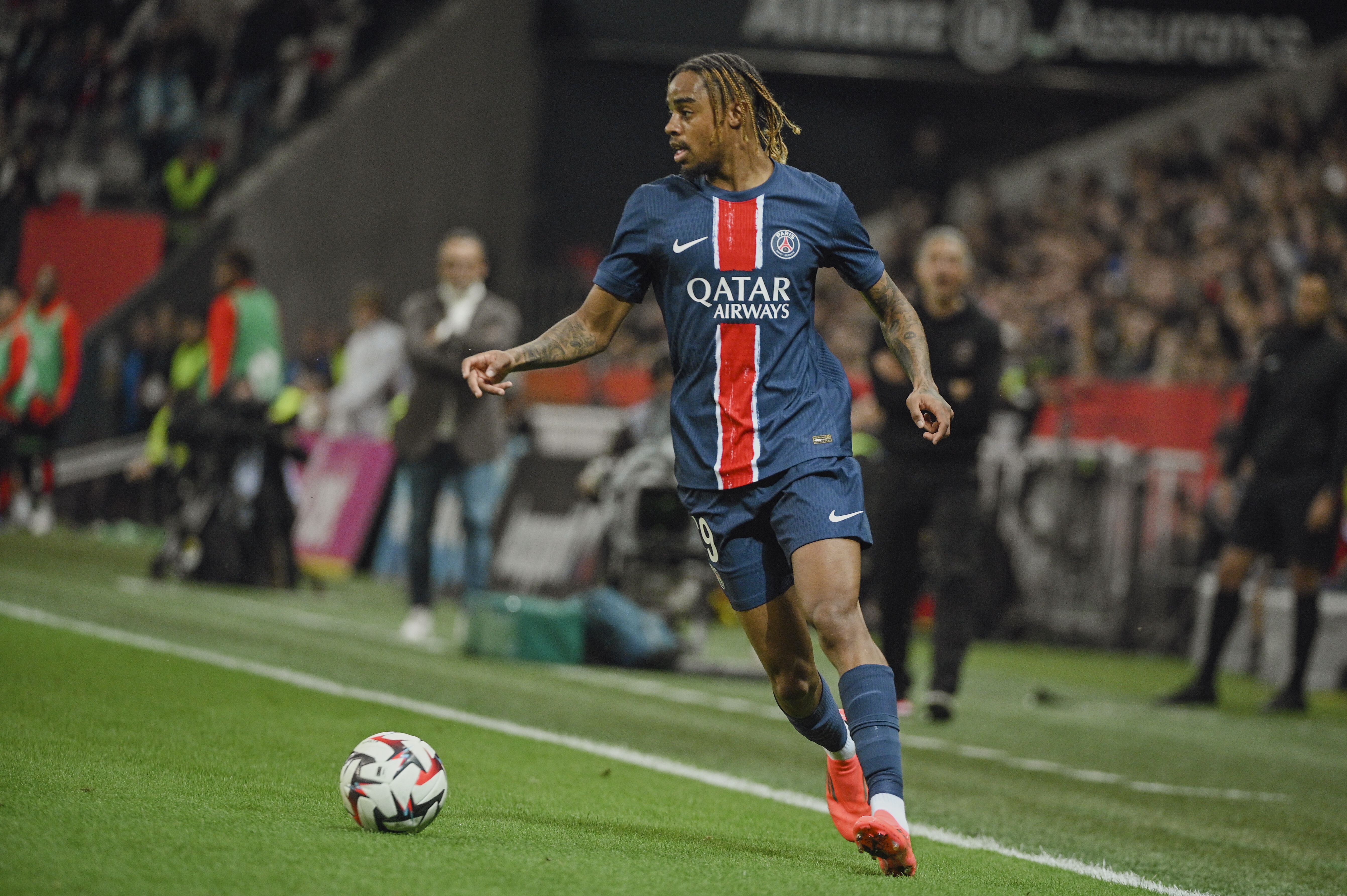 點球不穩(wěn)！巴黎近8粒點球4次罰丟，登貝萊、巴爾科拉均失點